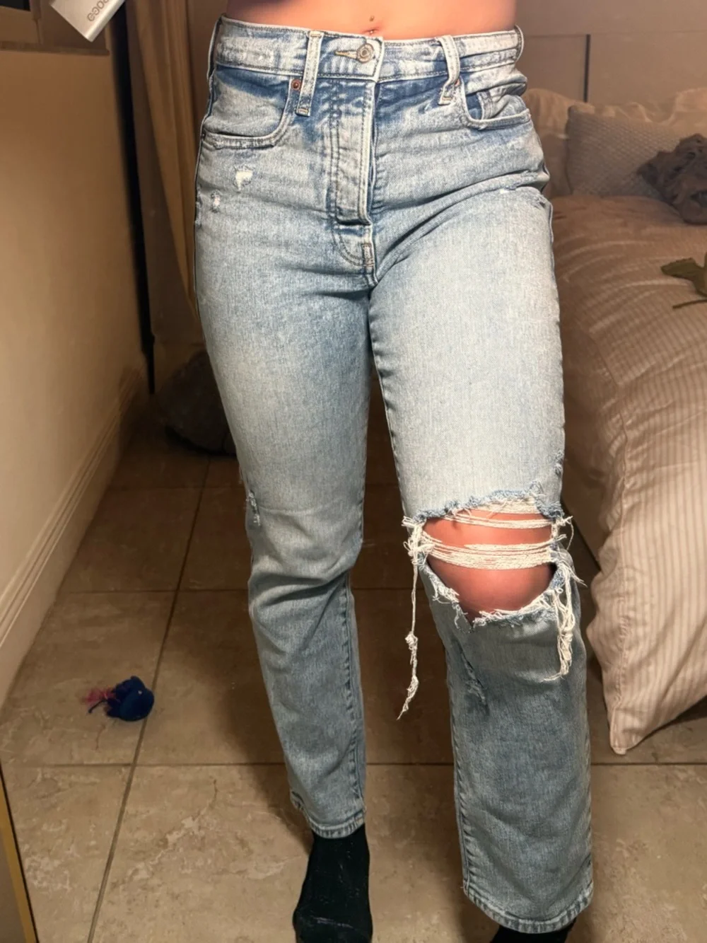 Old Navy Light Blue High-Rise Distressed Jeans - Picture 2 of 4